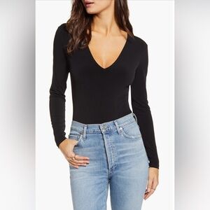Leith Deep V-Neck Long Sleeve Bodysuit, size L
